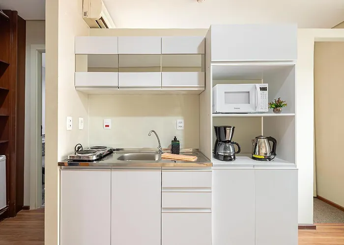 Flat Confortavel Com Cozinha, E Piscina