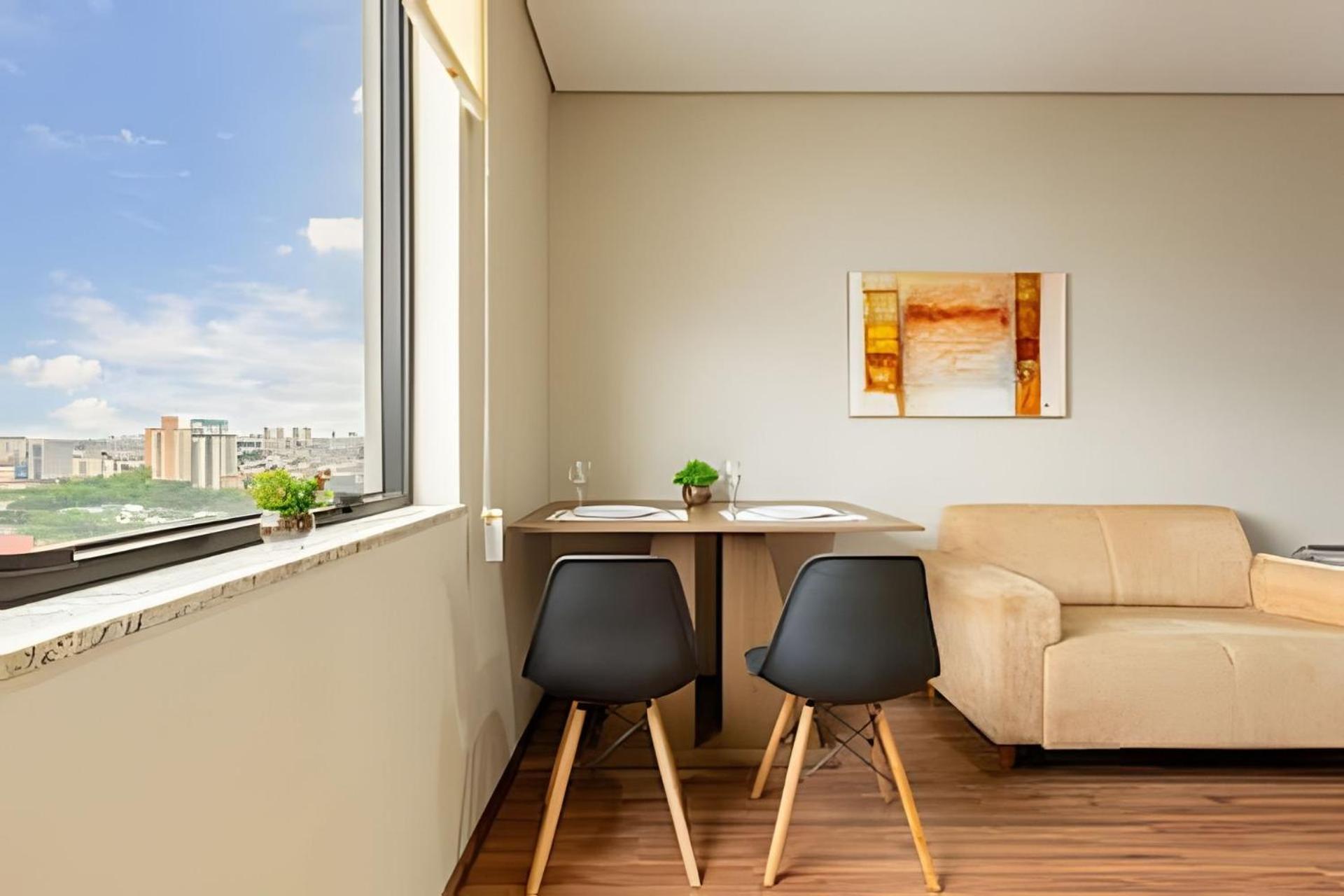 Flat Confortavel Com Cozinha, E Piscina Osasco