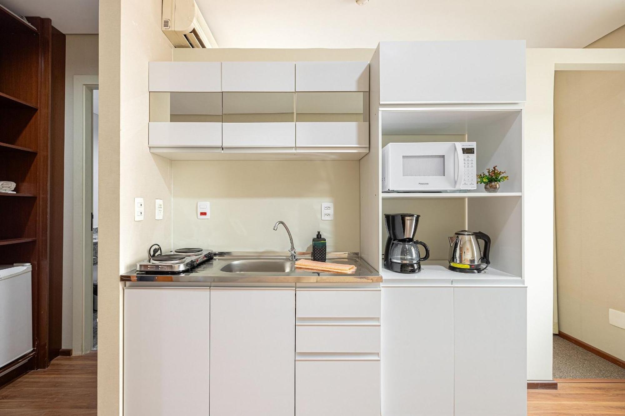 Flat Confortavel Com Cozinha, E Piscina