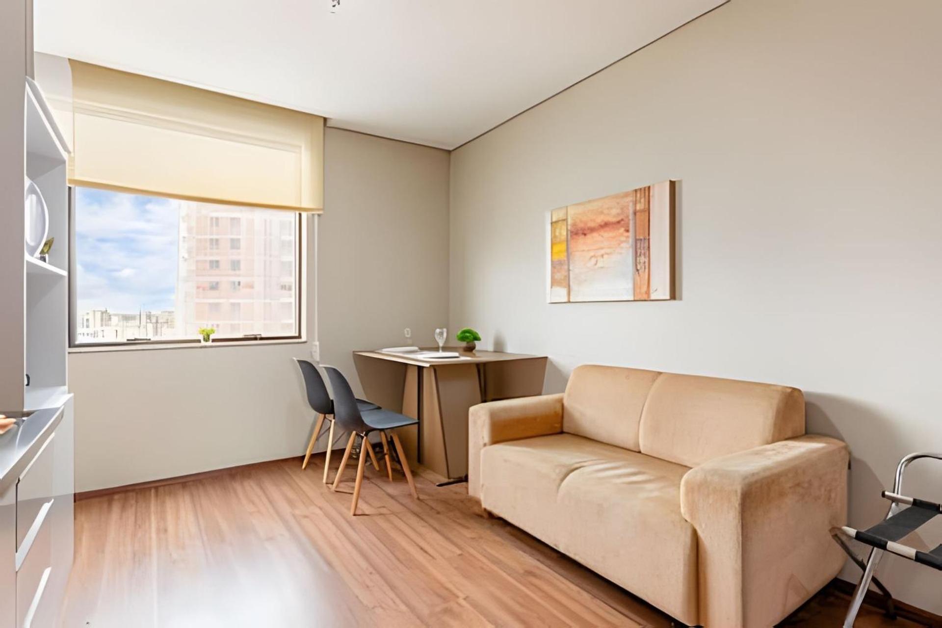 Flat Confortavel Com Cozinha, E Piscina Osasco