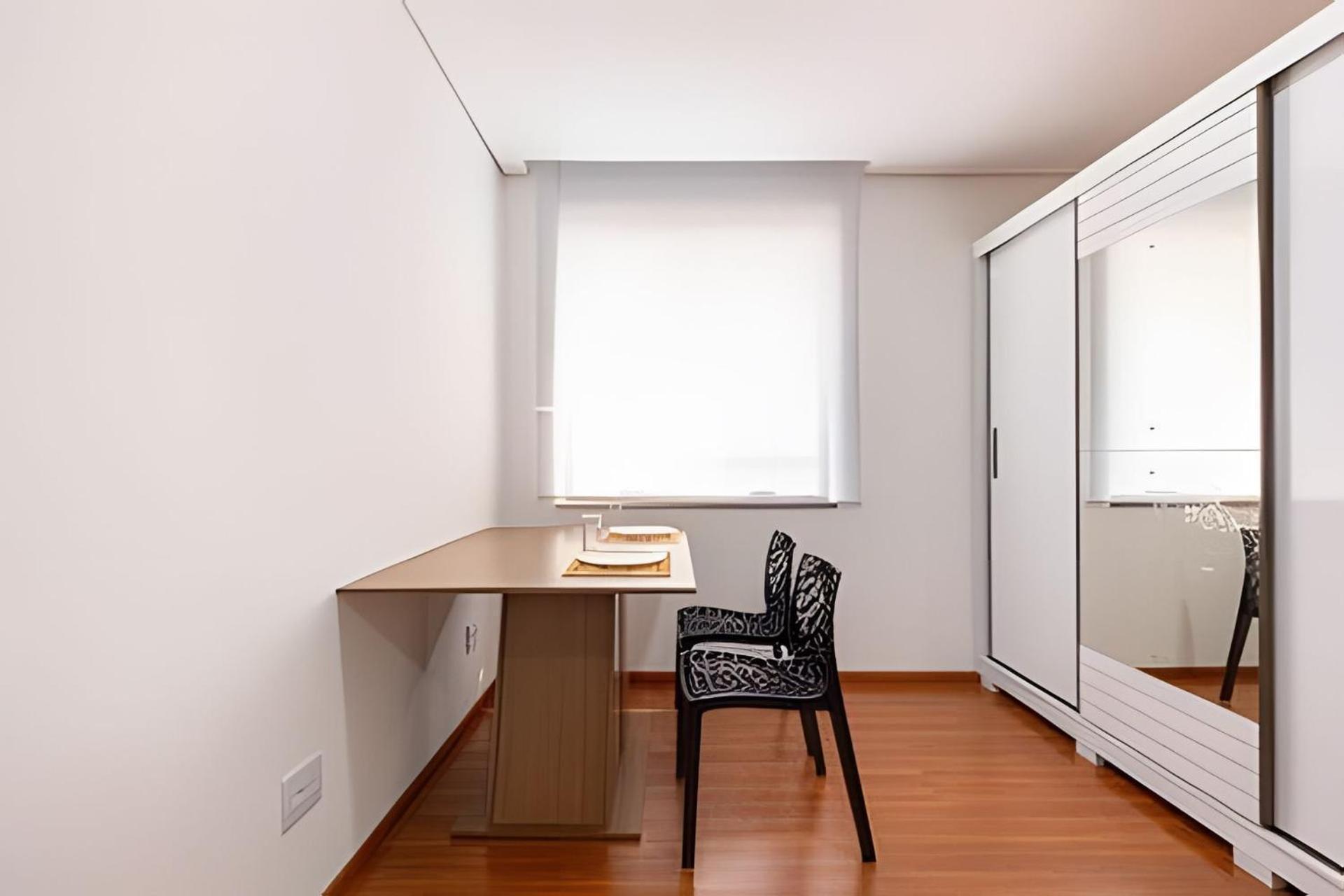 Flat Confortavel Com Cozinha, E Piscina