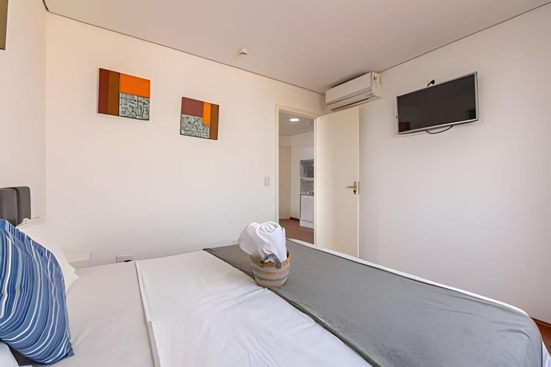 Flat Confortavel Com Cozinha, E Piscina